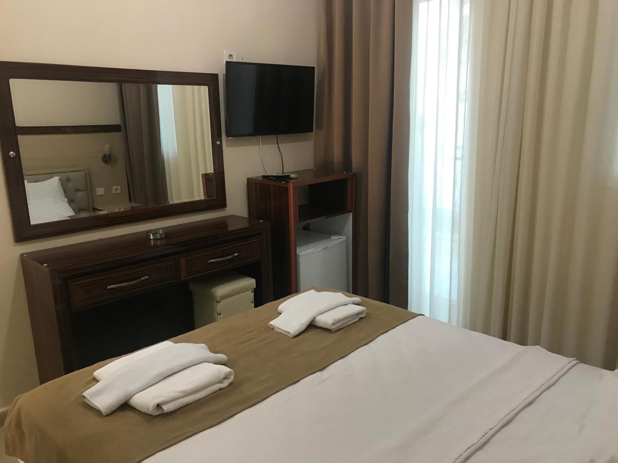 Tuemay Hotel Bitez Værelse billede